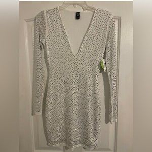 Women’s white embellished long sleeve dress size small nwt